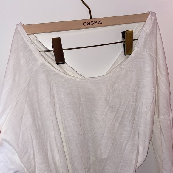 Long Sleeve Top With Knotted Back || White - Picture 2 of 5